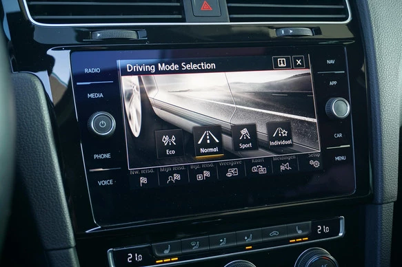 Volkswagen Golf - Afbeelding 19 van 30