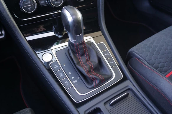 Volkswagen Golf - Afbeelding 22 van 30