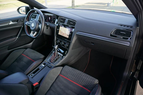 Volkswagen Golf - Afbeelding 28 van 30