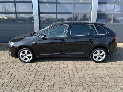 Škoda Rapid - Afbeelding 2 van 30