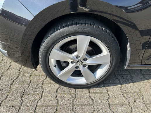 Škoda Rapid - Afbeelding 4 van 30