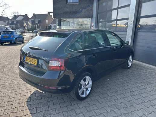 Škoda Rapid - Afbeelding 14 van 30