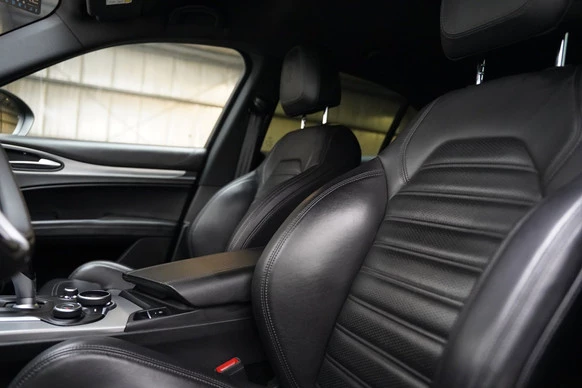Alfa Romeo Stelvio - Afbeelding 10 van 30