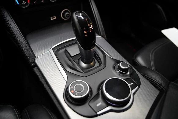 Alfa Romeo Stelvio - Afbeelding 11 van 30