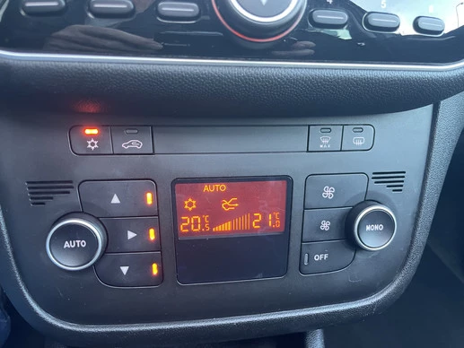 Fiat Punto - Afbeelding 12 van 27