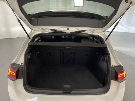 Volkswagen Golf - Afbeelding 15 van 27