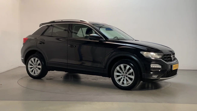Volkswagen T-Roc - Afbeelding 1 van 24