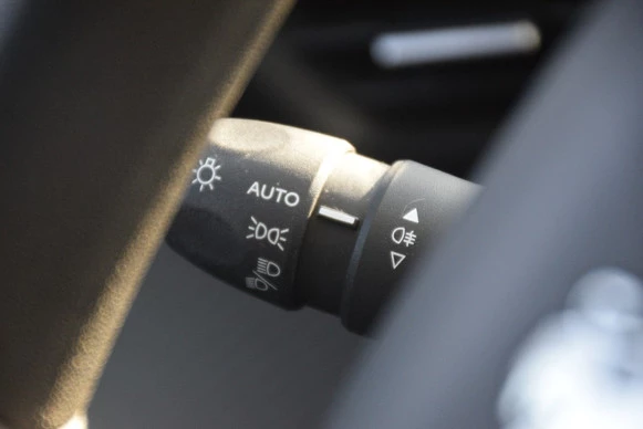 Peugeot 208 - Afbeelding 17 van 25