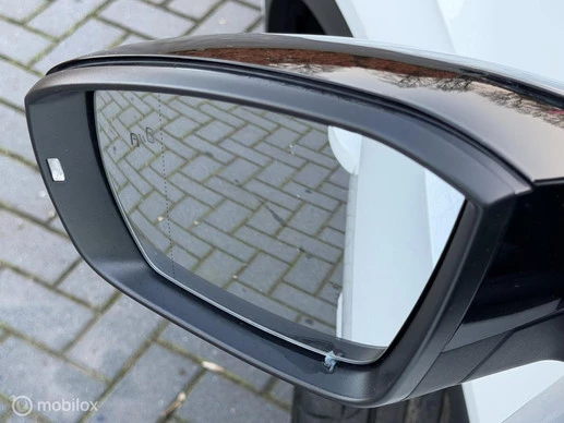 Volkswagen T-Roc - Afbeelding 12 van 30