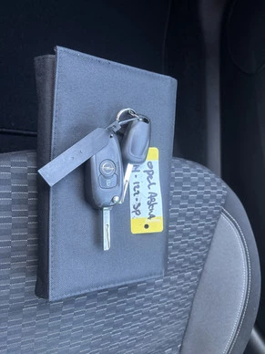 Opel Astra - Afbeelding 29 van 29