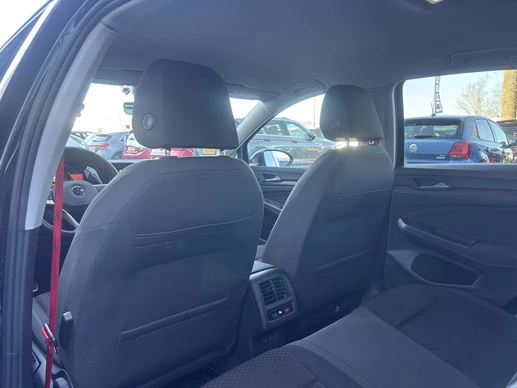 Volkswagen Golf - Afbeelding 25 van 30