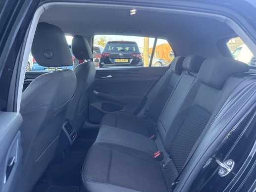 Volkswagen Golf - Afbeelding 26 van 30