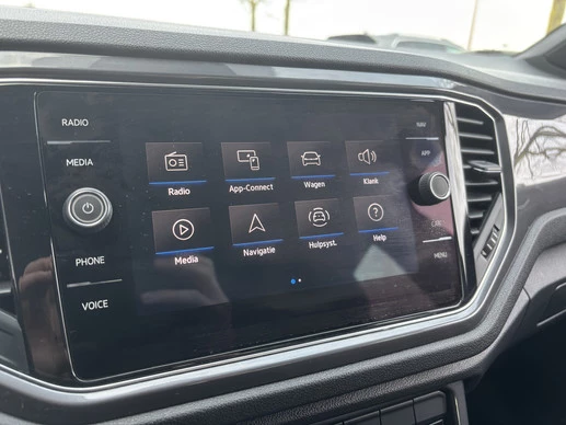 Volkswagen T-Roc - Afbeelding 19 van 30