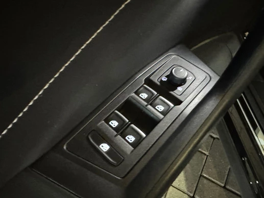 Volkswagen T-Roc - Afbeelding 20 van 30