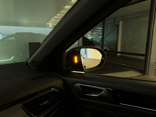 Volkswagen T-Roc - Afbeelding 23 van 30