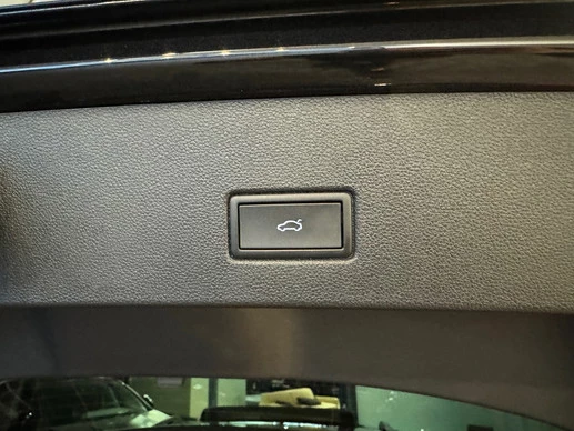 Volkswagen T-Roc - Afbeelding 25 van 30