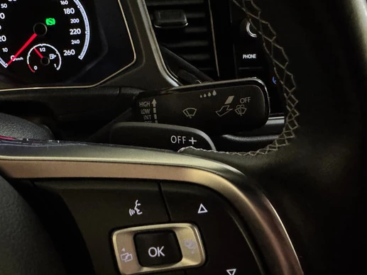 Volkswagen T-Roc - Afbeelding 21 van 30