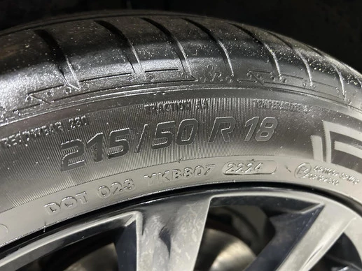 Volkswagen T-Roc - Afbeelding 15 van 30