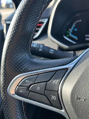 Renault Clio - Afbeelding 24 van 30