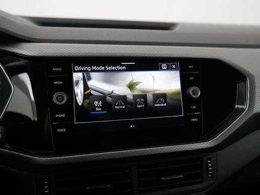 Volkswagen T-Cross - Afbeelding 18 van 30