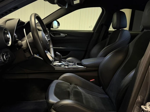 Alfa Romeo Giulia - Afbeelding 11 van 26