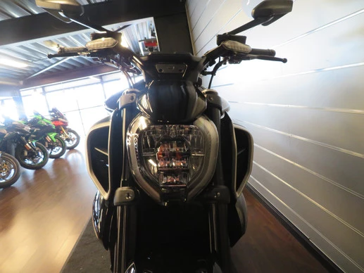 Ducati Diavel - Afbeelding 4 van 16