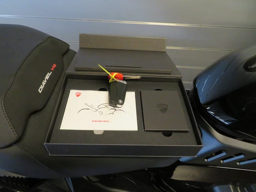 Ducati Diavel - Afbeelding 14 van 16