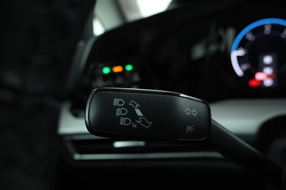 Volkswagen Golf - Afbeelding 17 van 29