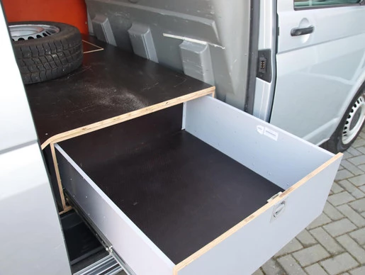 Volkswagen Transporter - Afbeelding 13 van 30