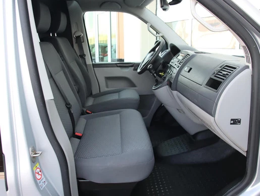 Volkswagen Transporter - Afbeelding 25 van 30