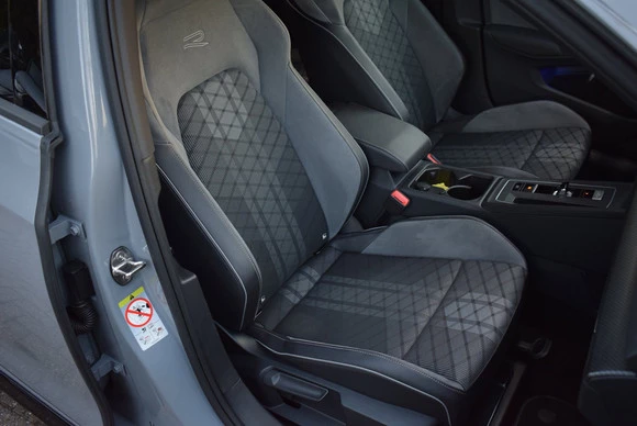 Volkswagen Golf - Afbeelding 12 van 30