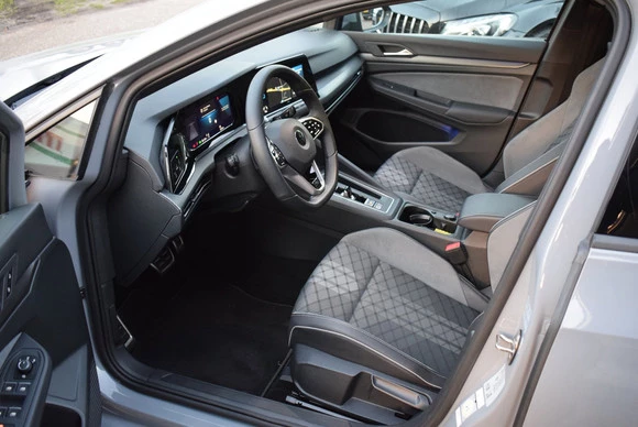 Volkswagen Golf - Afbeelding 14 van 30