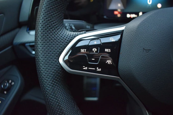 Volkswagen Golf - Afbeelding 22 van 30