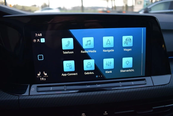 Volkswagen Golf - Afbeelding 25 van 30