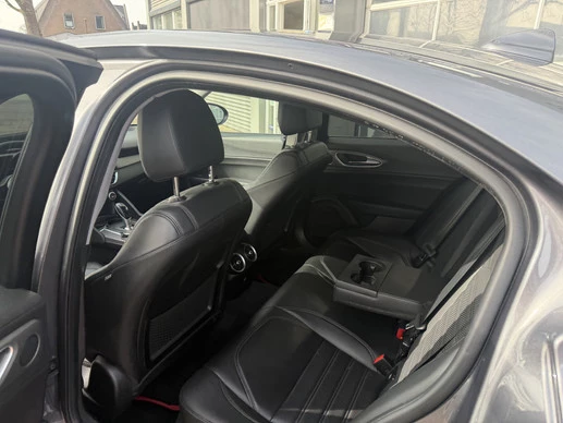 Alfa Romeo Giulia - Afbeelding 9 van 30