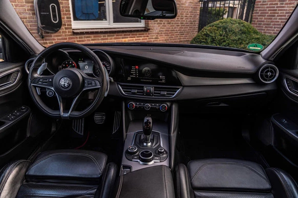 Alfa Romeo Giulia - Afbeelding 24 van 30