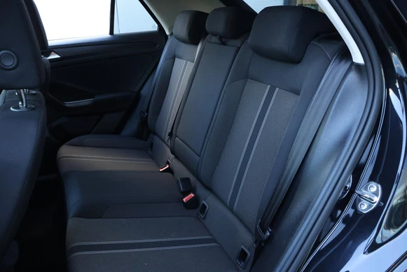 Volkswagen T-Roc - Afbeelding 13 van 30