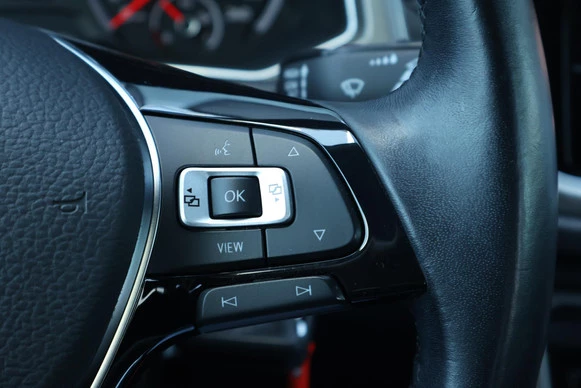 Volkswagen T-Roc - Afbeelding 18 van 30