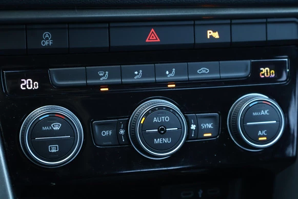 Volkswagen T-Roc - Afbeelding 19 van 30