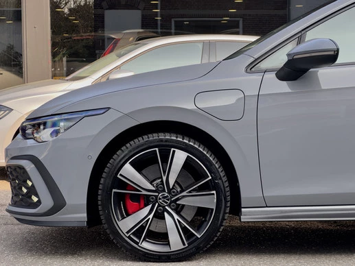 Volkswagen Golf - Afbeelding 17 van 30