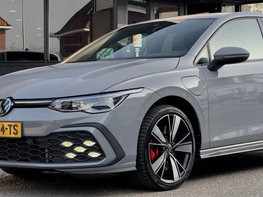 Volkswagen Golf - Afbeelding 24 van 30