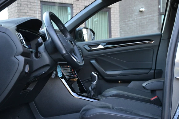 Volkswagen T-Roc - Afbeelding 7 van 24