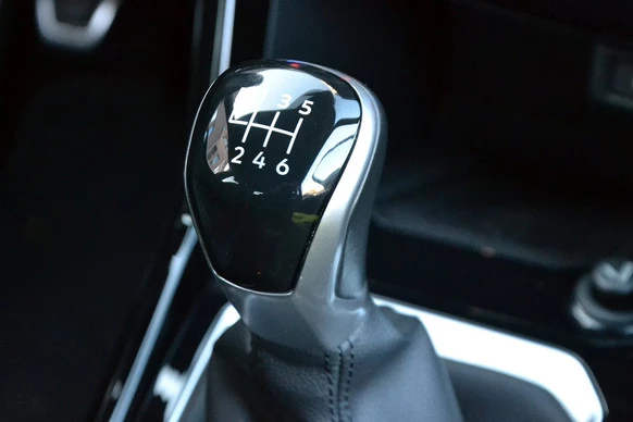 Volkswagen T-Roc - Afbeelding 21 van 24