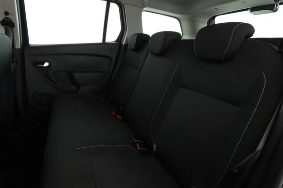 Dacia Logan - Afbeelding 18 van 30