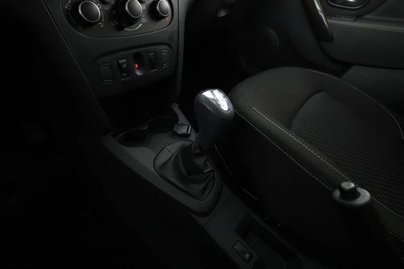 Dacia Logan - Afbeelding 25 van 30