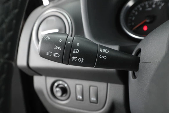 Dacia Logan - Afbeelding 28 van 30