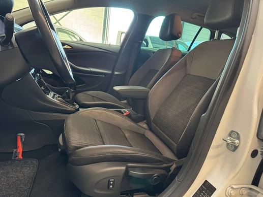 Opel Astra - Afbeelding 12 van 27