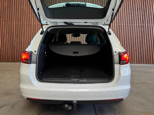 Opel Astra - Afbeelding 24 van 27