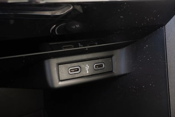 Volkswagen T-Roc - Afbeelding 28 van 30