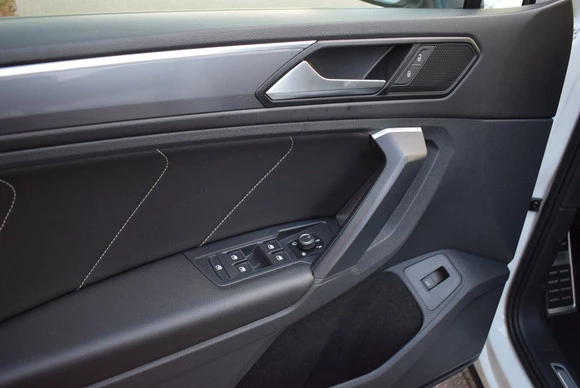 Volkswagen Tiguan - Afbeelding 13 van 30